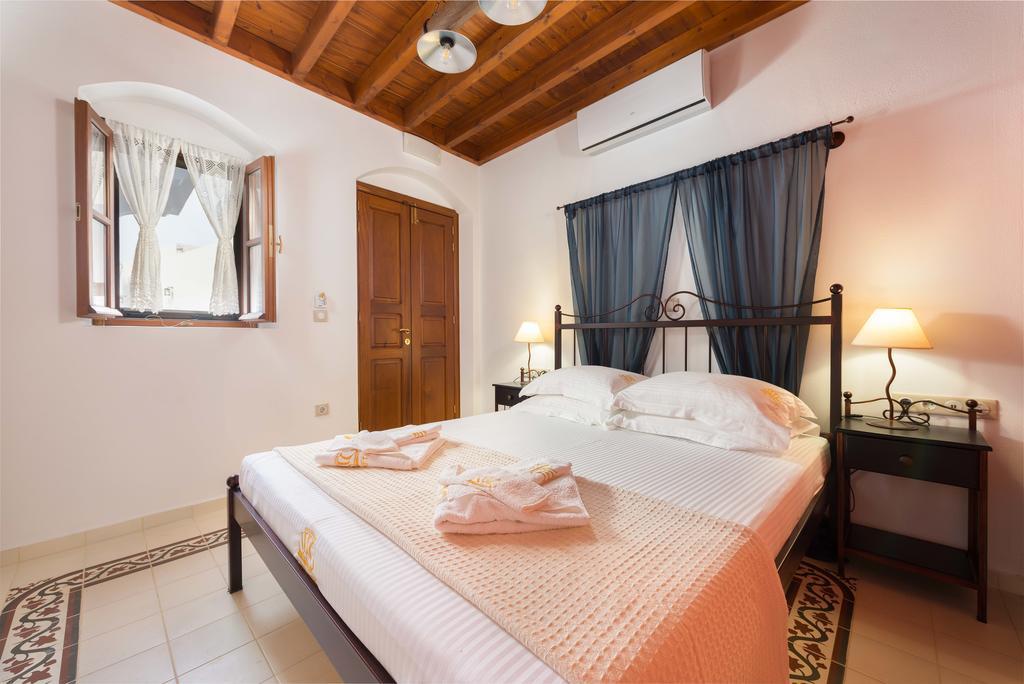 Villa Eftihia In Lindos Exterior photo